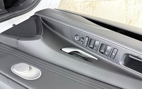 Hyundai Elantra, 2023 год, 1 540 000 рублей, 12 фотография