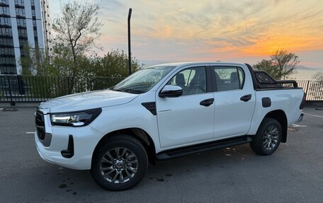 Toyota Hilux VIII, 2025 год, 5 850 000 рублей, 2 фотография