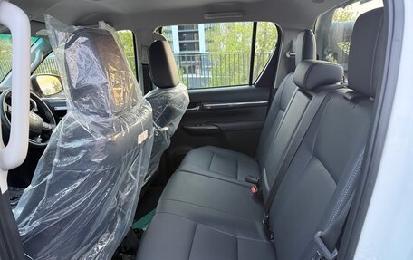 Toyota Hilux VIII, 2025 год, 5 850 000 рублей, 17 фотография