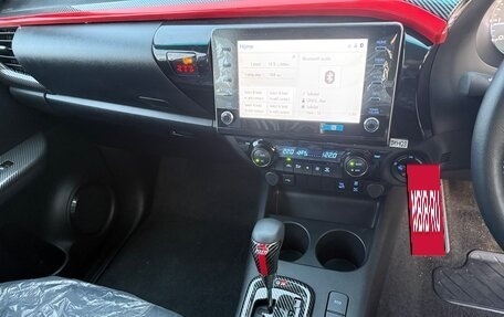 Toyota Hilux VIII, 2025 год, 5 850 000 рублей, 13 фотография