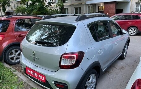 Renault Sandero II рестайлинг, 2015 год, 900 000 рублей, 4 фотография
