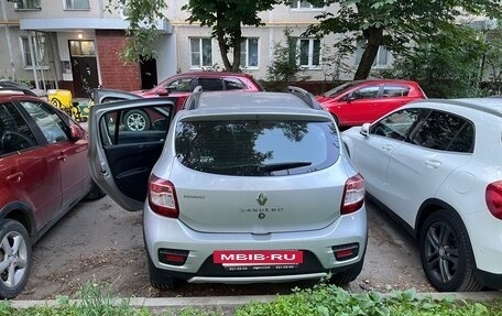 Renault Sandero II рестайлинг, 2015 год, 900 000 рублей, 18 фотография