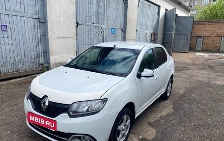 Renault Logan II, 2015 год, 599 000 рублей, 2 фотография