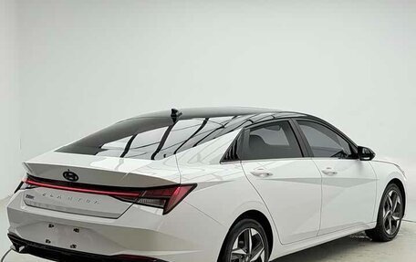 Hyundai Elantra, 2022 год, 1 530 000 рублей, 3 фотография