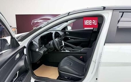 Hyundai Elantra, 2022 год, 1 530 000 рублей, 2 фотография