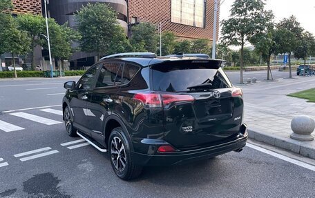Toyota RAV4, 2019 год, 1 950 008 рублей, 6 фотография