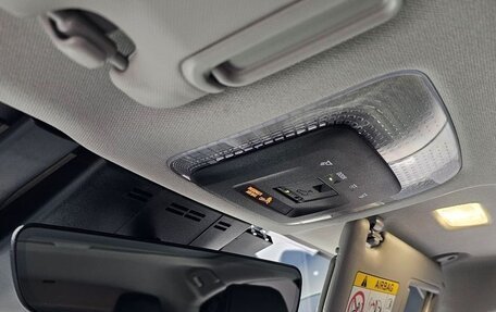 Toyota Prius IV XW50, 2025 год, 3 870 123 рублей, 19 фотография