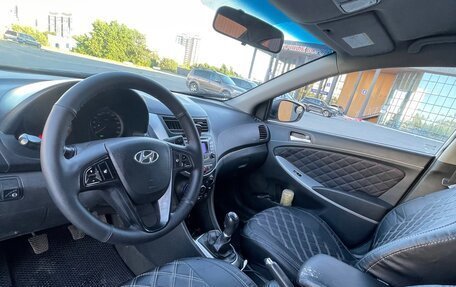Hyundai Solaris II рестайлинг, 2013 год, 515 000 рублей, 4 фотография