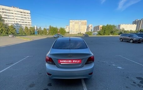 Hyundai Solaris II рестайлинг, 2013 год, 515 000 рублей, 13 фотография