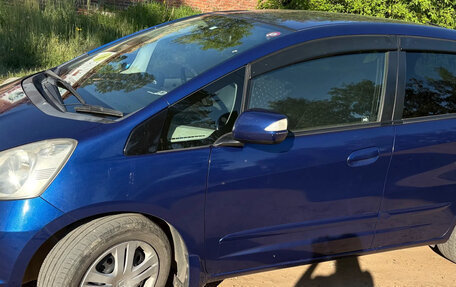Honda Fit III, 2010 год, 850 000 рублей, 1 фотография