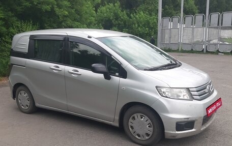 Honda Freed I, 2011 год, 1 000 000 рублей, 1 фотография