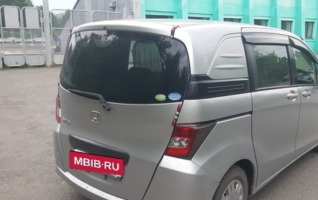 Honda Freed I, 2011 год, 1 000 000 рублей, 8 фотография