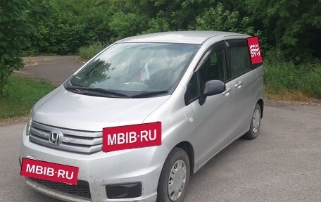 Honda Freed I, 2011 год, 1 000 000 рублей, 3 фотография