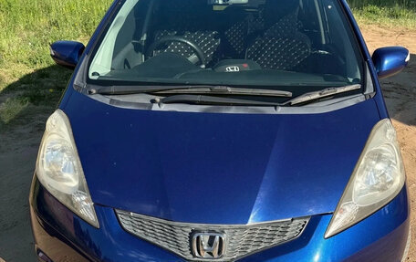 Honda Fit III, 2010 год, 850 000 рублей, 9 фотография