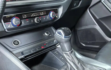 Audi Q3 Sportback, 2022 год, 2 200 000 рублей, 16 фотография