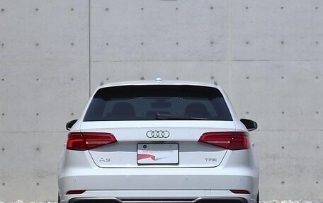 Audi A3, 2018 год, 1 000 000 рублей, 7 фотография