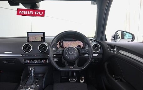 Audi A3, 2018 год, 1 000 000 рублей, 12 фотография