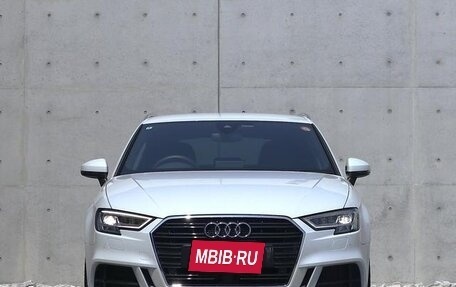 Audi A3, 2018 год, 1 000 000 рублей, 3 фотография