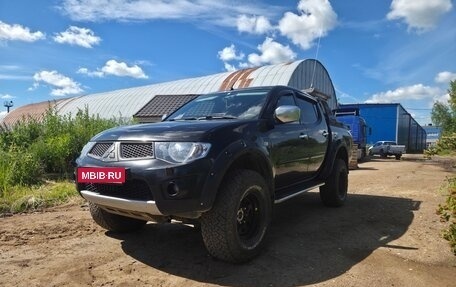 Mitsubishi L200 IV рестайлинг, 2011 год, 1 800 000 рублей, 3 фотография