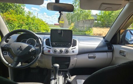 Mitsubishi L200 IV рестайлинг, 2011 год, 1 800 000 рублей, 13 фотография