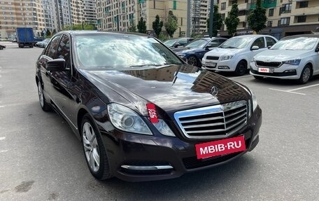Mercedes-Benz E-Класс, 2011 год, 1 550 000 рублей, 3 фотография