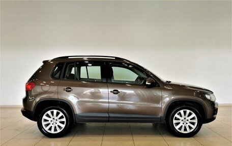 Volkswagen Tiguan I, 2015 год, 1 895 000 рублей, 6 фотография