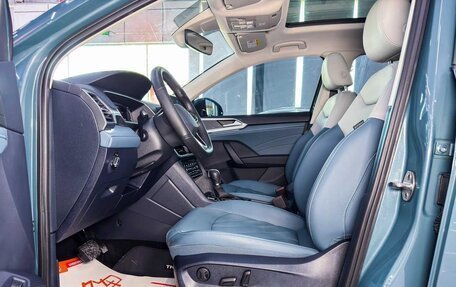 Volkswagen Tharu, 2023 год, 1 800 000 рублей, 9 фотография