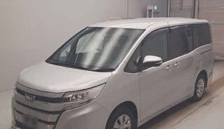 Toyota Noah III, 2019 год, 1 905 000 рублей, 1 фотография