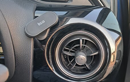 Toyota Vitz, 2019 год, 1 090 000 рублей, 9 фотография