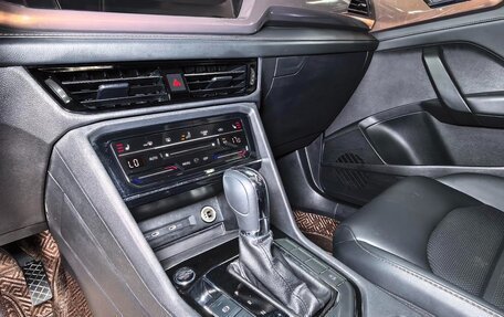 Volkswagen Tharu, 2022 год, 1 750 000 рублей, 13 фотография