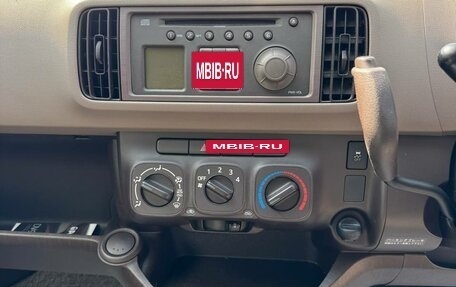 Toyota Passo III, 2015 год, 819 000 рублей, 9 фотография