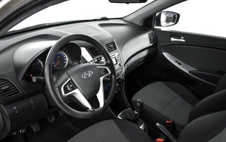 Hyundai Solaris II рестайлинг, 2013 год, 479 000 рублей, 10 фотография