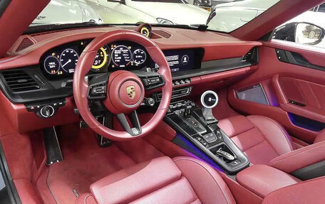 Porsche 911, 2023 год, 14 800 000 рублей, 6 фотография