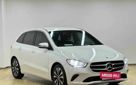 Mercedes-Benz B-Класс, 2022 год, 1 679 960 рублей, 3 фотография