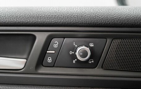 Volkswagen Touareg III, 2012 год, 2 120 000 рублей, 18 фотография