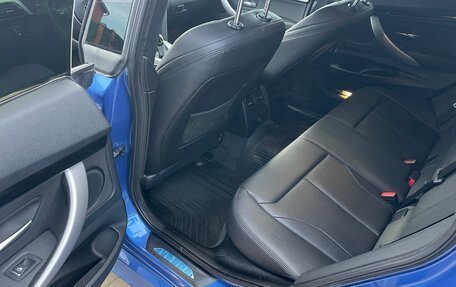 BMW 3 серия, 2019 год, 2 970 000 рублей, 14 фотография