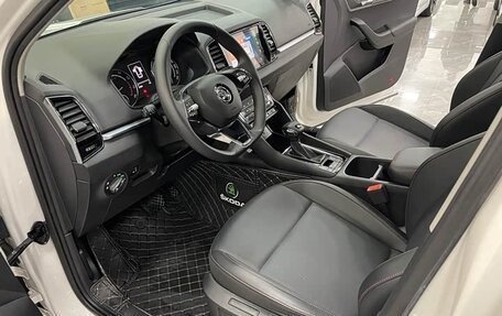 Skoda Karoq I, 2021 год, 2 050 000 рублей, 2 фотография