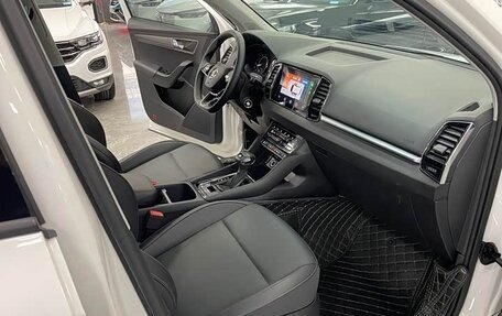 Skoda Karoq I, 2021 год, 2 050 000 рублей, 12 фотография
