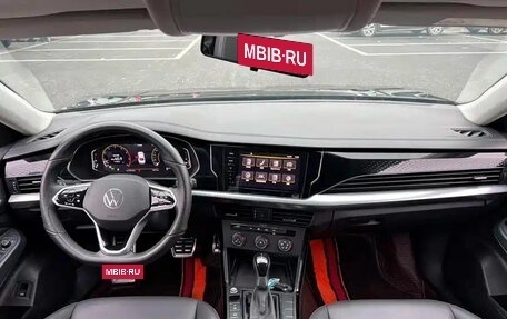 Volkswagen Passat B8 рестайлинг, 2023 год, 1 570 000 рублей, 11 фотография
