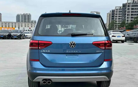 Volkswagen Touran III, 2022 год, 1 570 000 рублей, 5 фотография