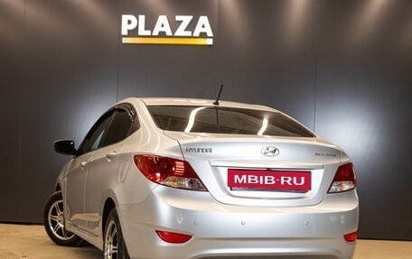 Hyundai Solaris II рестайлинг, 2012 год, 799 000 рублей, 3 фотография