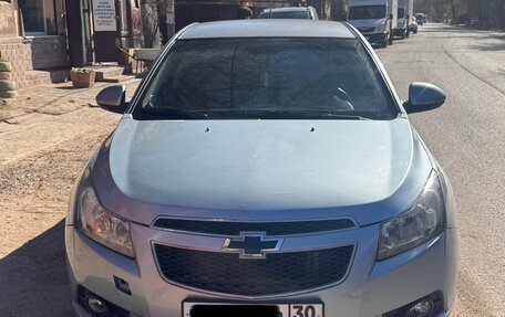 Chevrolet Cruze II, 2009 год, 475 000 рублей, 3 фотография