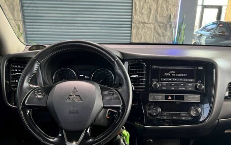 Mitsubishi Outlander III рестайлинг 3, 2018 год, 1 770 000 рублей, 22 фотография