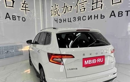 Skoda Karoq I, 2022 год, 2 000 000 рублей, 3 фотография