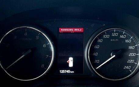 Mitsubishi Outlander III рестайлинг 3, 2018 год, 1 770 000 рублей, 19 фотография