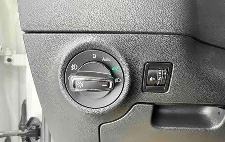 Skoda Karoq I, 2022 год, 2 000 000 рублей, 13 фотография
