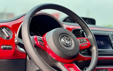 Volkswagen Beetle, 2018 год, 1 235 000 рублей, 13 фотография