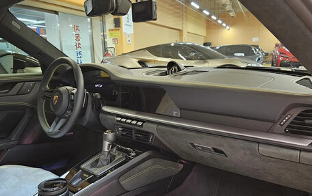 Porsche 911 GT3, 2025 год, 26 900 000 рублей, 8 фотография