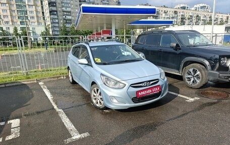 Hyundai Solaris II рестайлинг, 2012 год, 599 000 рублей, 1 фотография