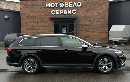 Volkswagen Passat B8 рестайлинг, 2021 год, 3 350 000 рублей, 4 фотография